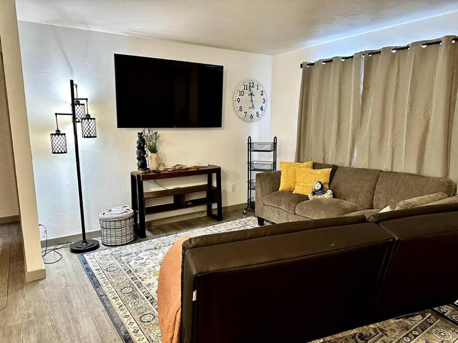 Comfortable 2Br Apt Central Fairbanks Exteriér fotografie